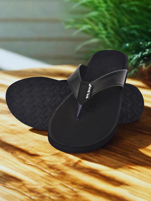 women solid toe separator flip flop - 21991517 -  Standard Image - 0