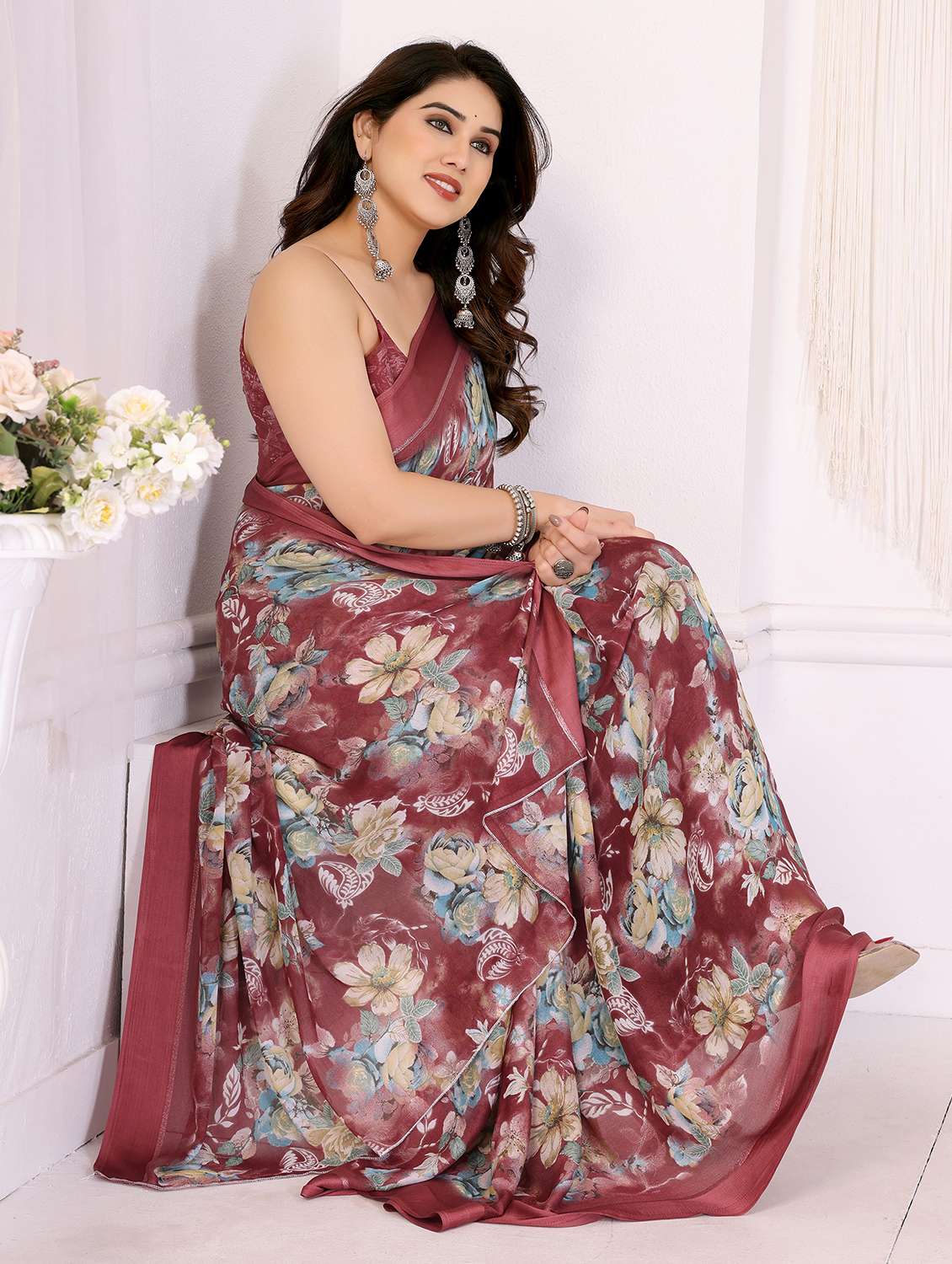 women floral printed saree with blouse - 21991631 -  Standard Image - 4