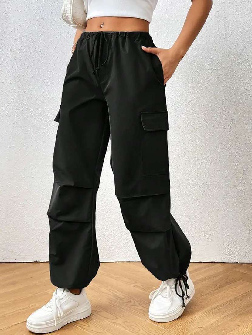 women solid high rise prachute pant