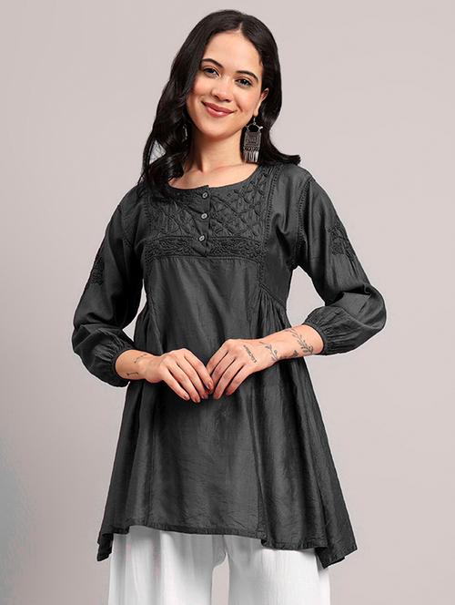 women solid with work round neck a-line chikankari kurti - 21992357 - Standard Image - 0