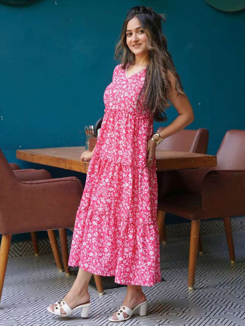 women floral print sleeveless tiered dress - 21992385 -  Standard Image - 1