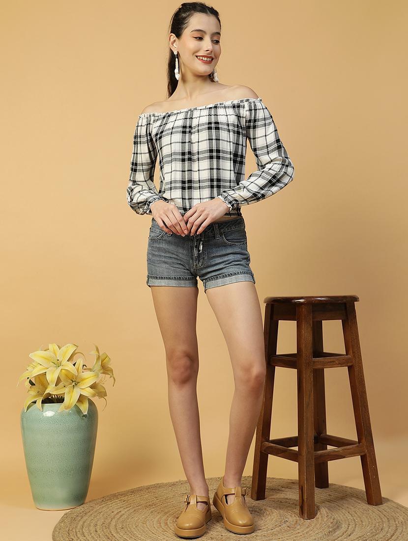 women checkered off shoulder crop top - 21992544 - Standard Image - 4
