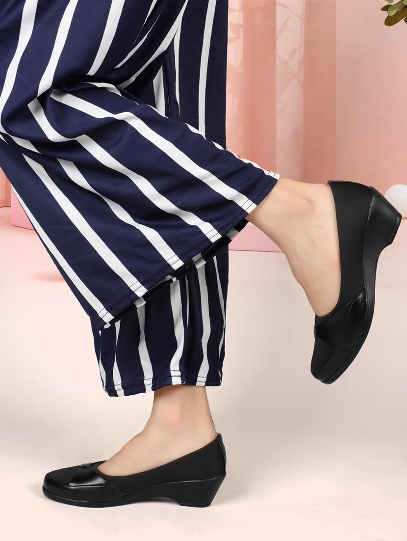 women black slip on ballerina - 21992561 -  Standard Image - 1