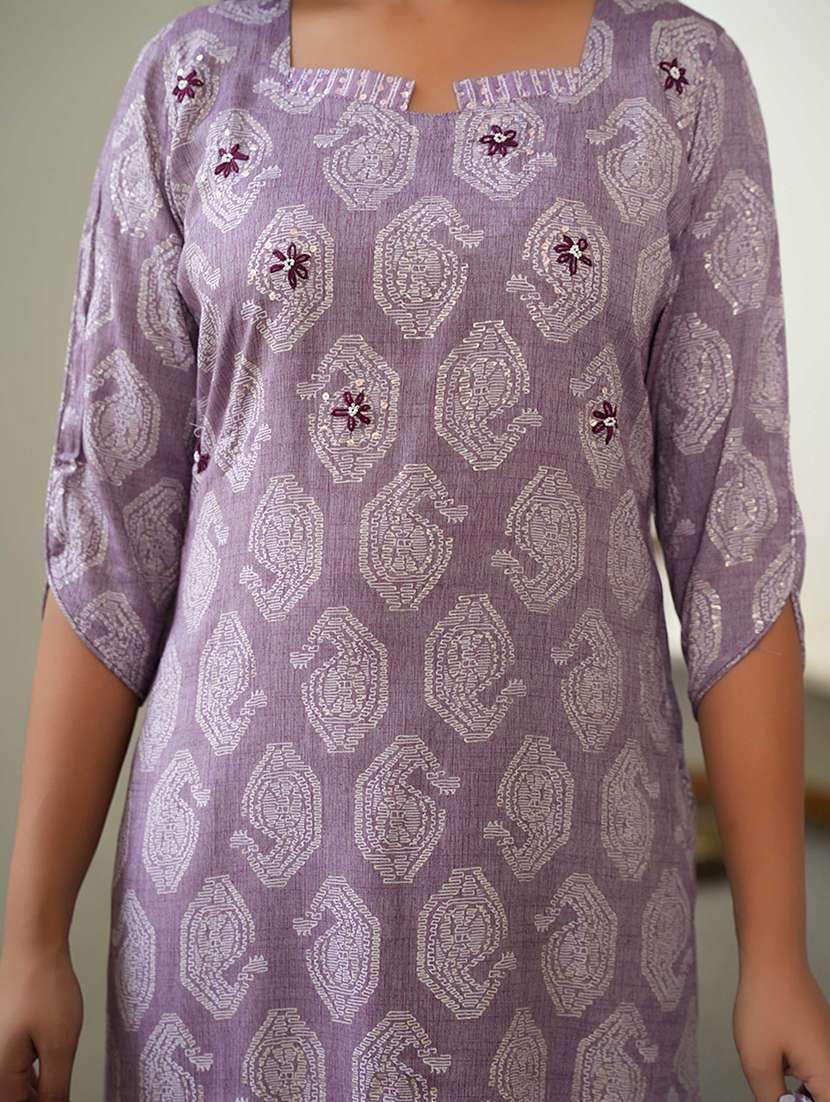 women printed kurta and pant with dupatta set - 21993606 -  Standard Image - 4