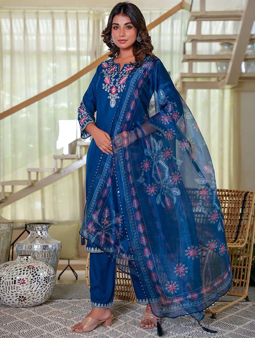 women embroidered kurta and pant with dupatta set - 21993611 -  Standard Image - 1