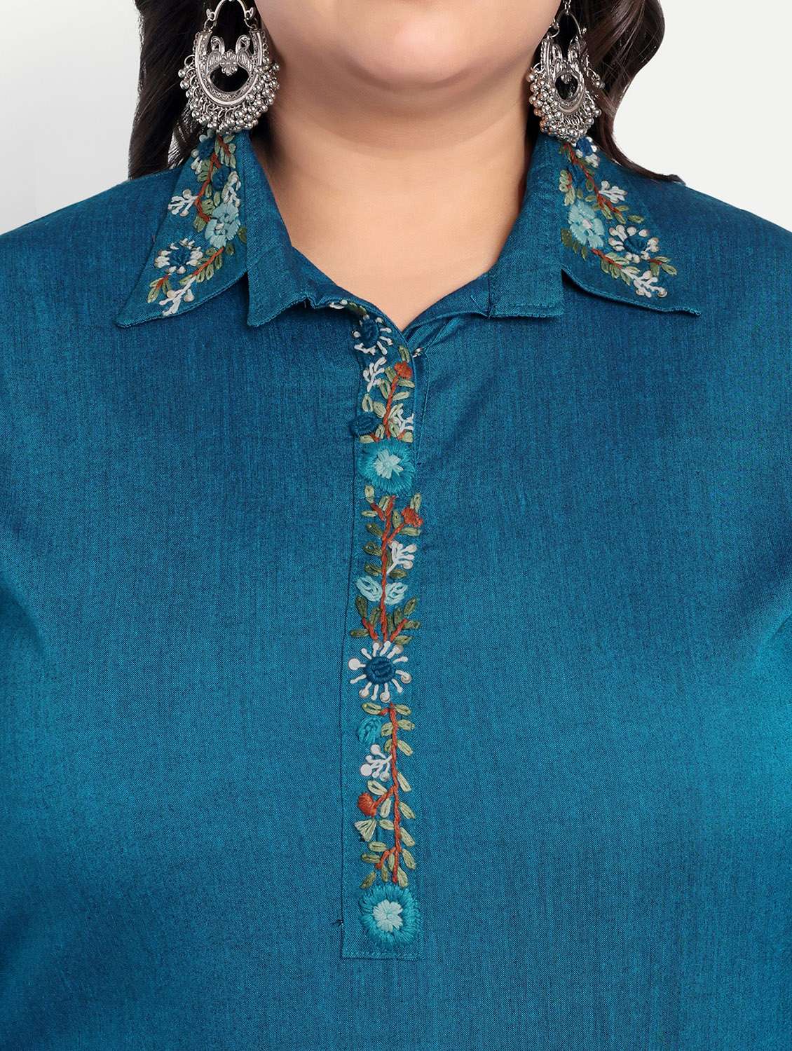 women plus size embroidered collared straight kurta - 21993623 -  Standard Image - 4