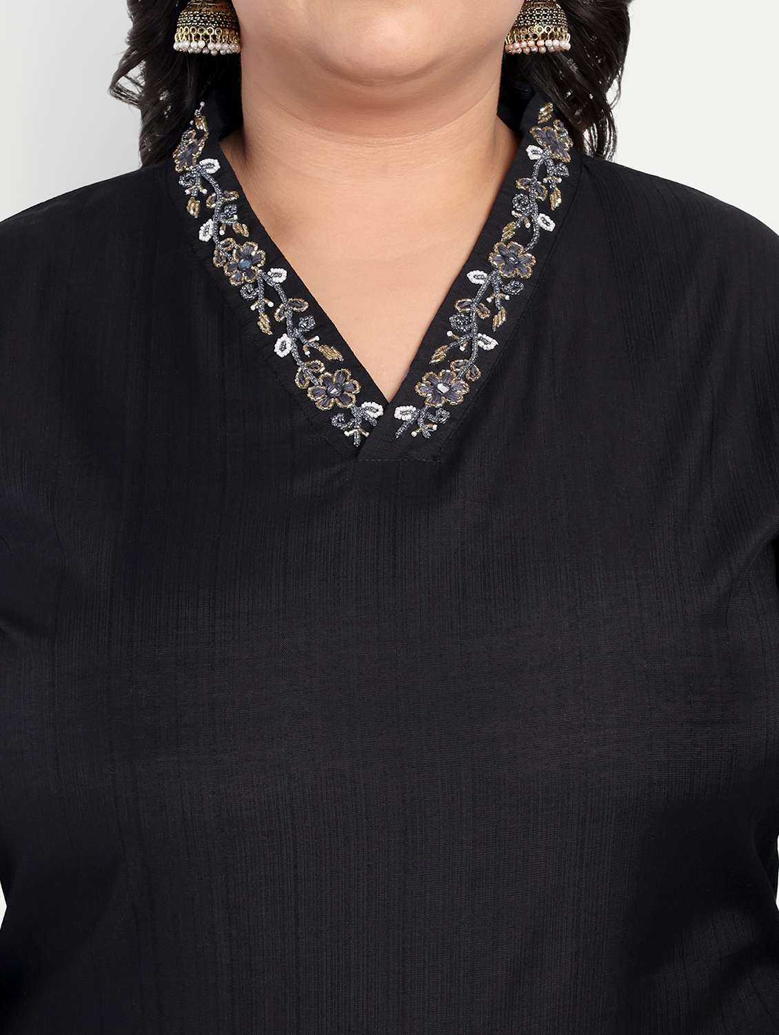 women plus size embroidered straight kurta - 21993636 -  Standard Image - 4