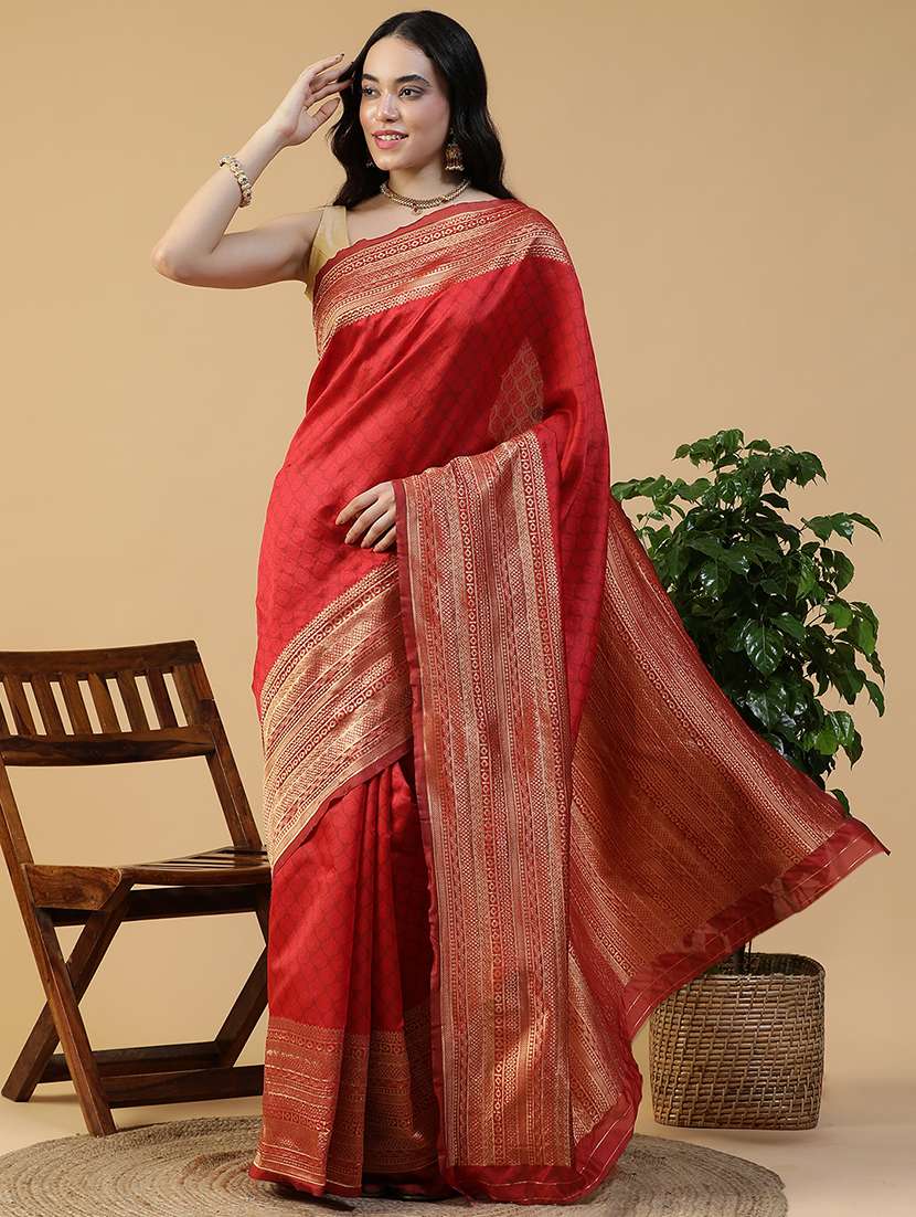 women self design banarasi saree with blouse