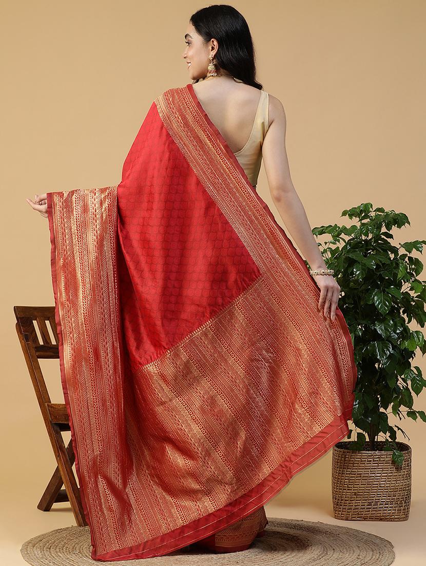 women self design banarasi saree with blouse - 21993734 - Standard Image - 4