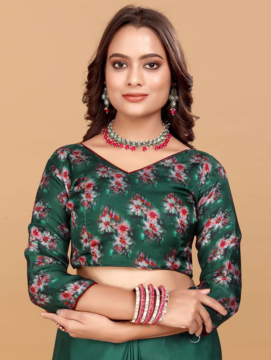 women floral printed saree with blouse - 21993919 - Standard Image - 4