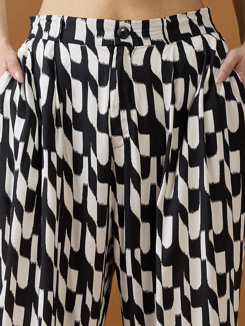 globus women black & white abstract print mid rise relaxed fit trousers - 21994545 - Standard Image - 4