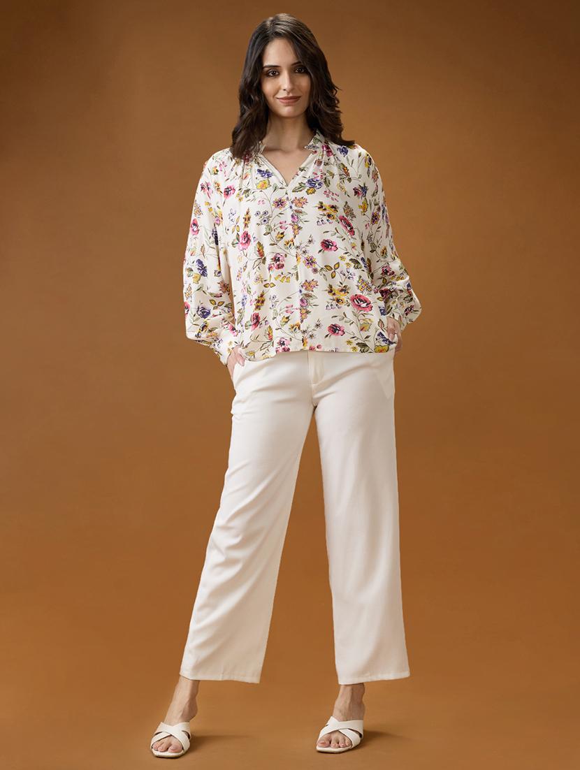 globus women white allover floral print v-neck reglan sleeves top - 21994567 - Standard Image - 4