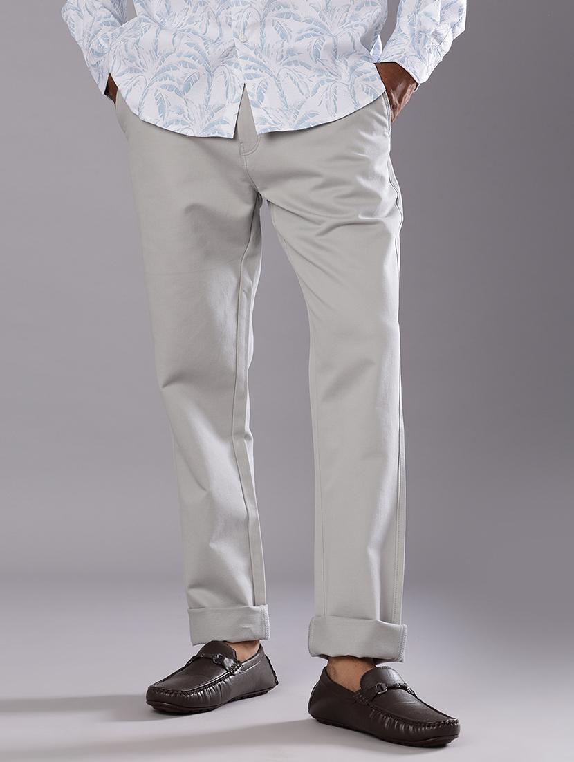 men solid mid rise straight fit chinos 