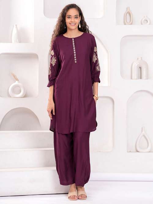 women embroidered kurta and palazzo set - 21995115 - Standard Image - 0