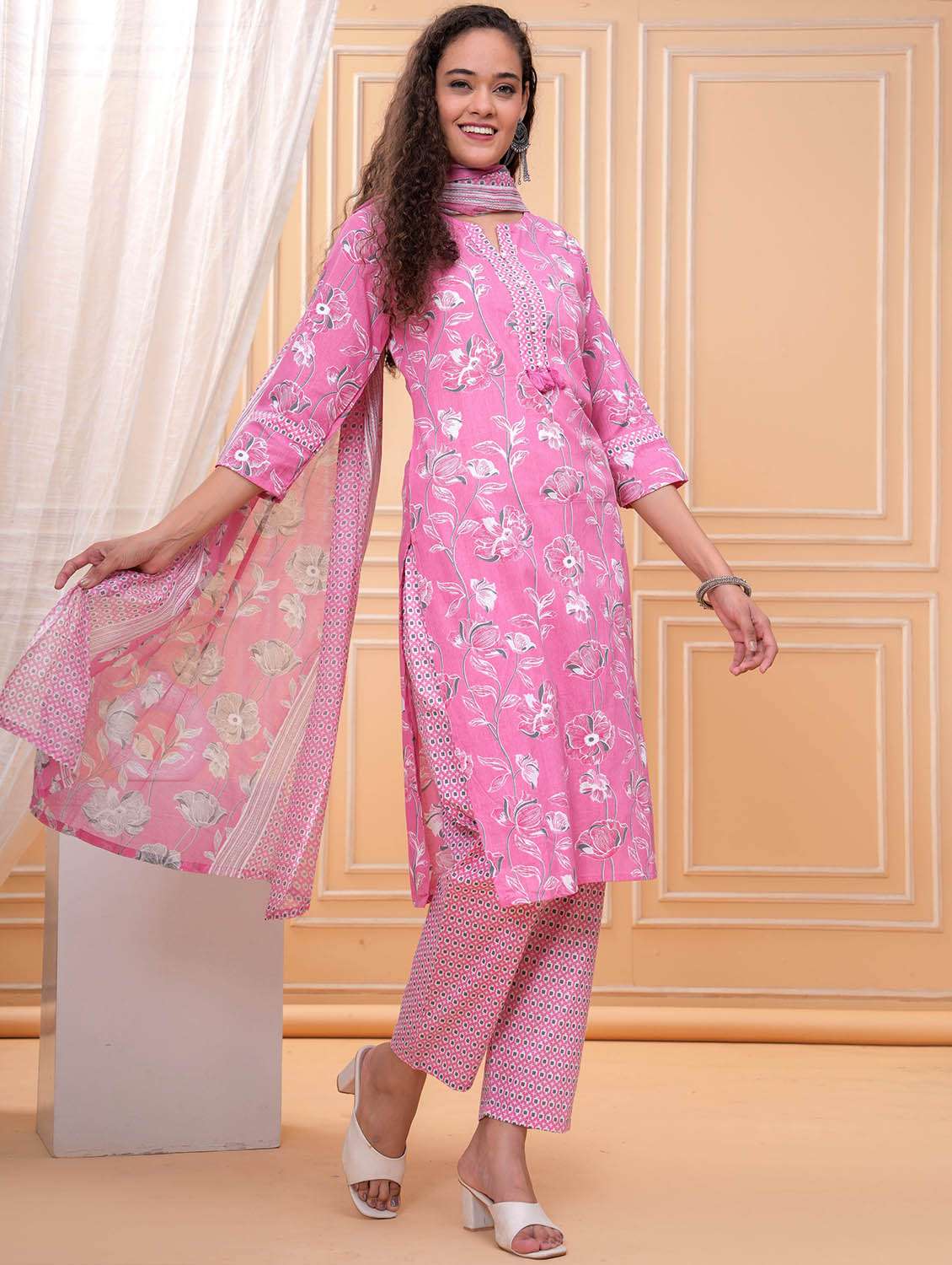 women floral printed three quarter sleeve kurta pant with dupatta set - 21995154 -  Standard Image - 1