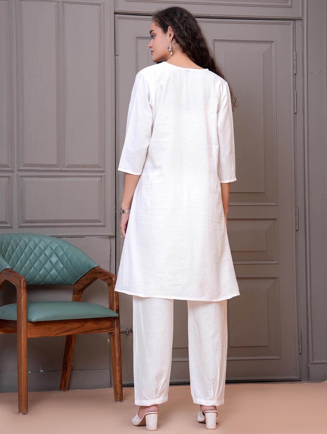 women embroidered kurta and pant set - 21995167 - Standard Image - 4