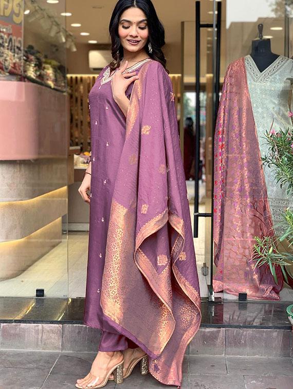 women embroidered kurta and pant with dupatta - 21995255 - Standard Image - 4