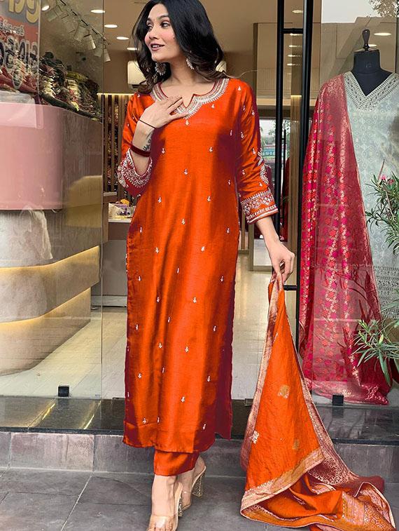 women embroidered kurta and pant with dupatta - 21995256 - Standard Image - 4