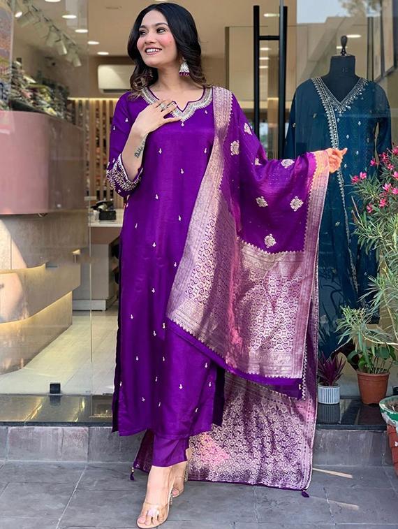 women embroidered kurta and pant with dupatta  - 21995257 -  Standard Image - 1