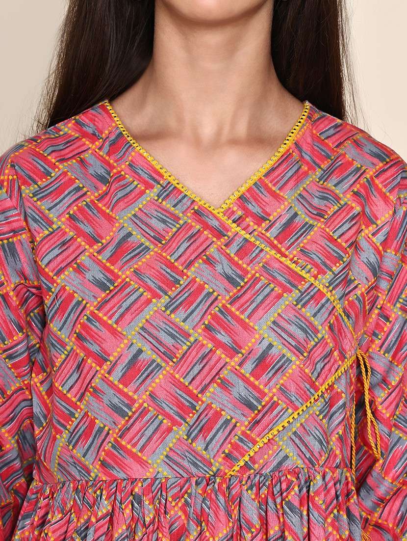 women printed three quarter sleeve kurta pant set - 21995929 -  Standard Image - 4