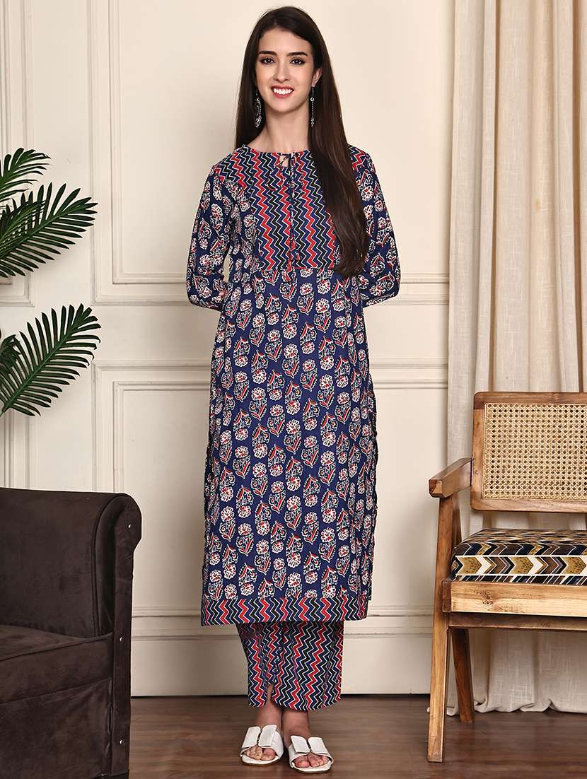 women floral printed three quarter sleeve kurta palazzo set