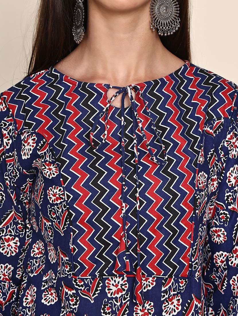 women floral printed three quarter sleeve kurta palazzo set - 21995939 -  Standard Image - 4