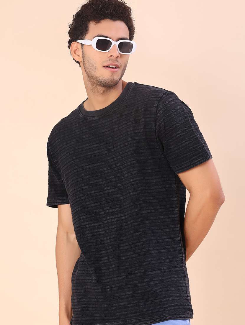 men self design short sleeve regular fit t-shirt