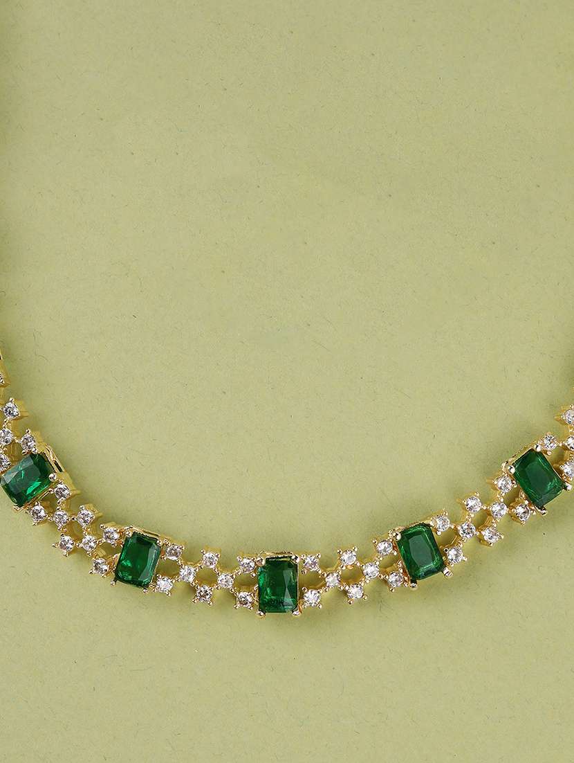 green metal chain necklace - 21996566 -  Standard Image - 1
