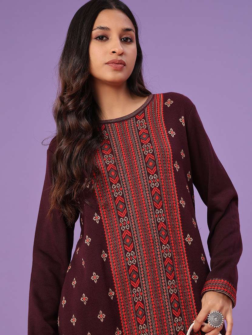 women self design long sleeve straight woolen kurta - 21996615 -  Standard Image - 4