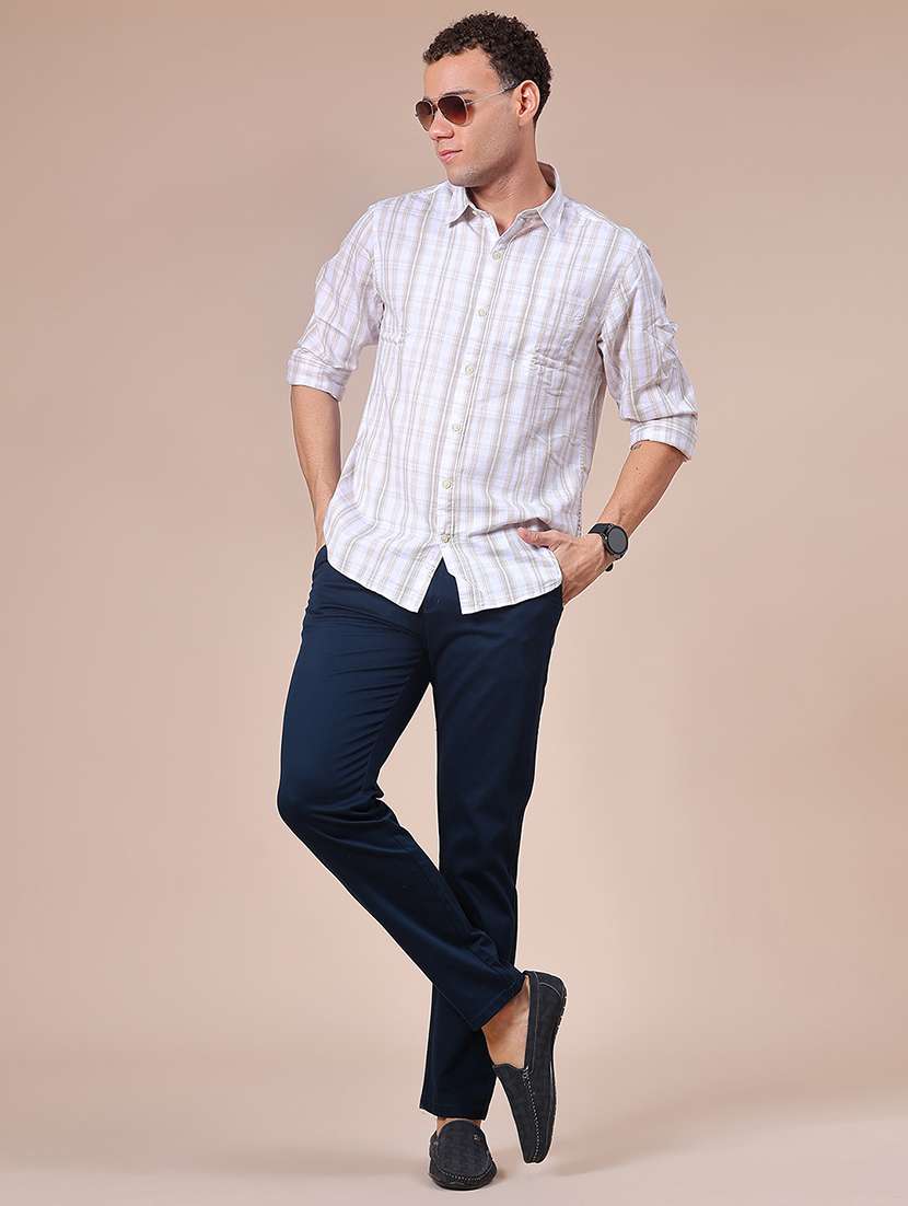 men solid mid rise casual chinos - 21997017 -  Standard Image - 4