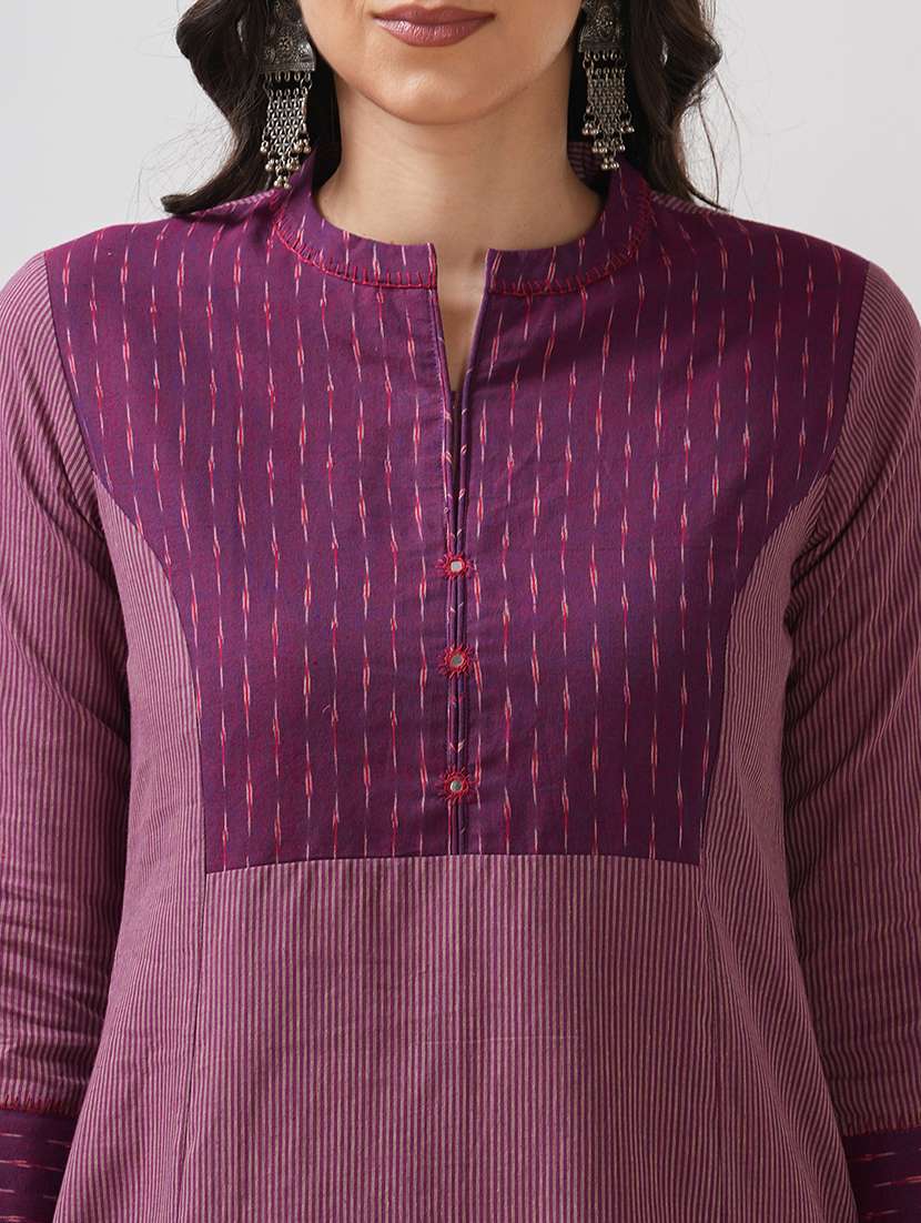 women self design three quarter sleeve a-line kurta - 21997234 - Standard Image - 4