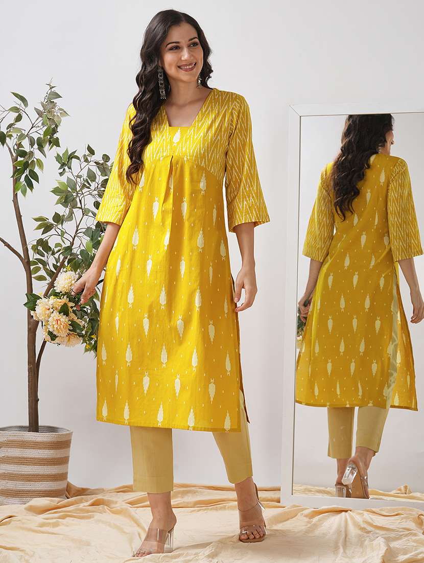 women printed three quarter sleeve a-line kurta - 21997240 - Standard Image - 4