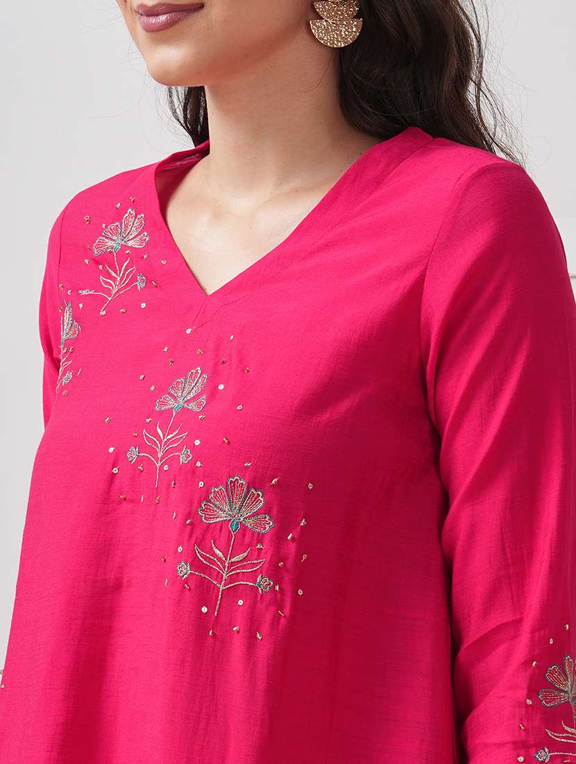 women solid with work three quarter sleeve a-line kurta - 21997248 -  Standard Image - 4