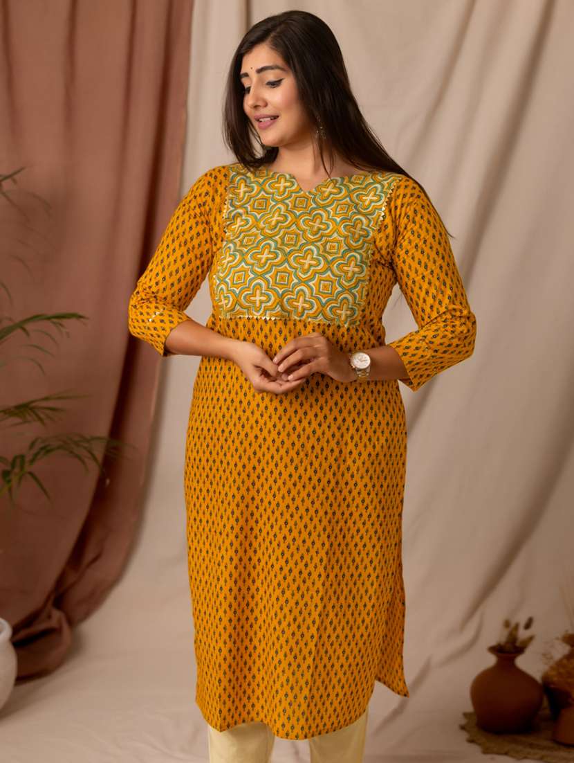 women printed three quarter sleeve straight kurta - 21997305 - Standard Image - 4