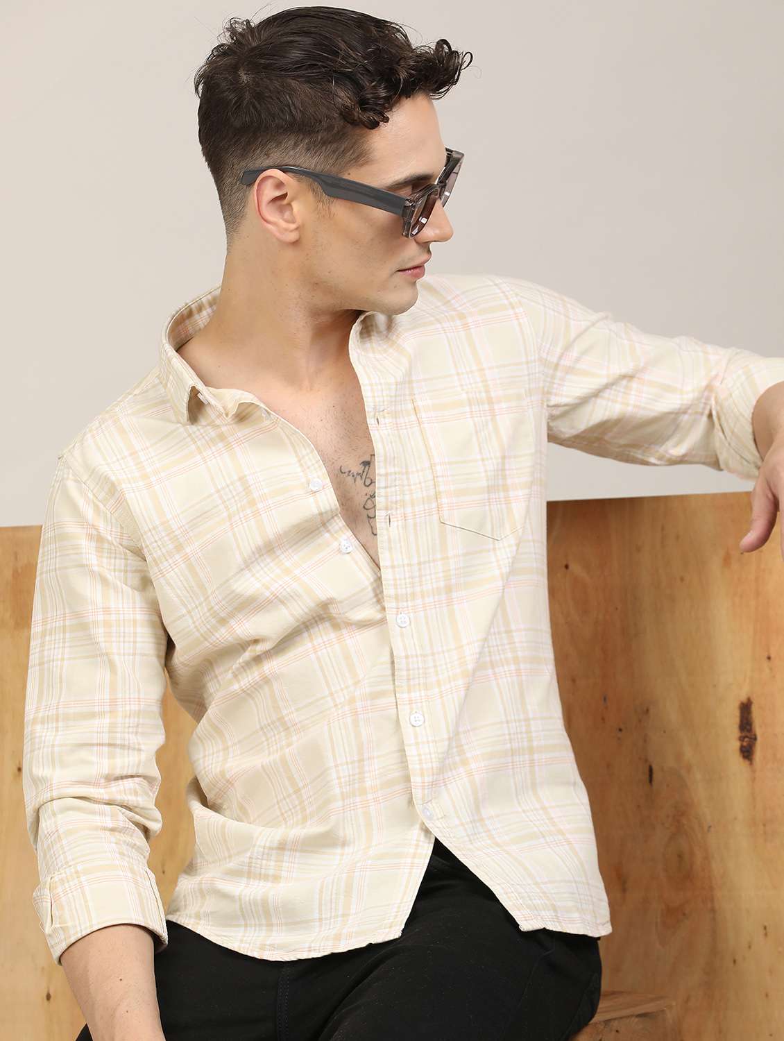 men checkered long sleeve regular fit casual shirt - 21997935 -  Standard Image - 4