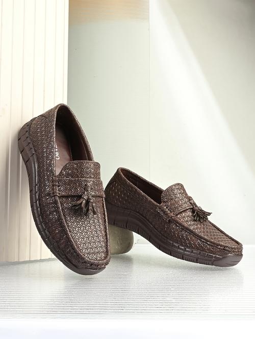 men slip on tassel detailed loafer - 21998064 - Standard Image - 0