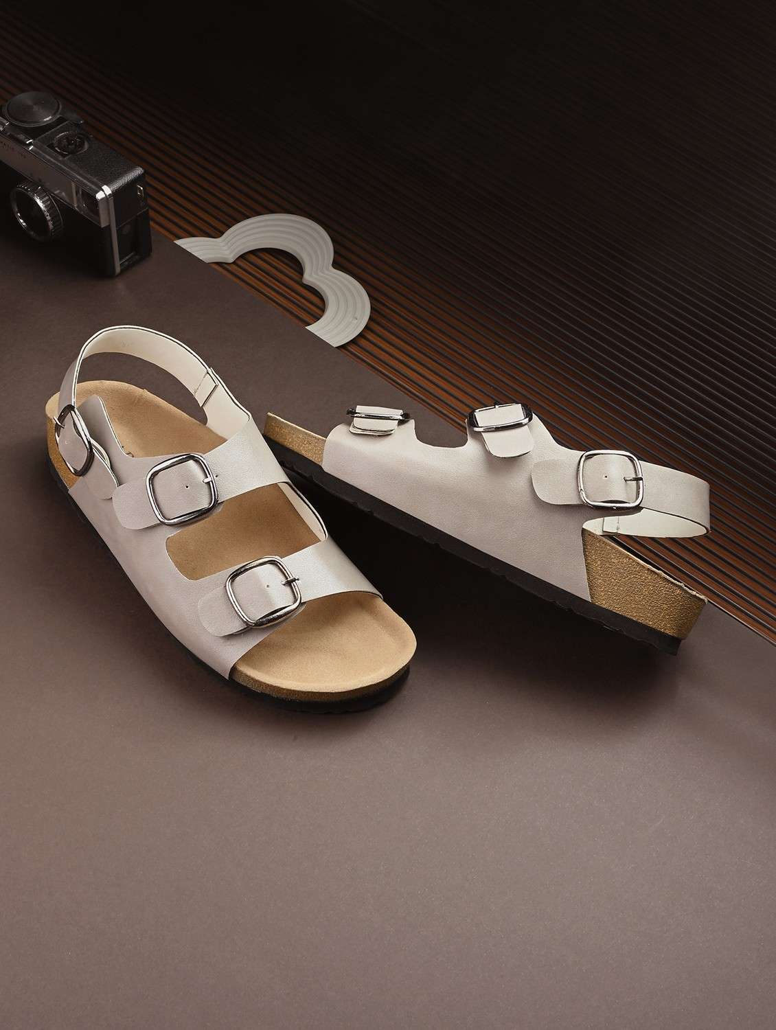 womne grey solid back strap sandal - 21998095 - Zoom Image - 0
