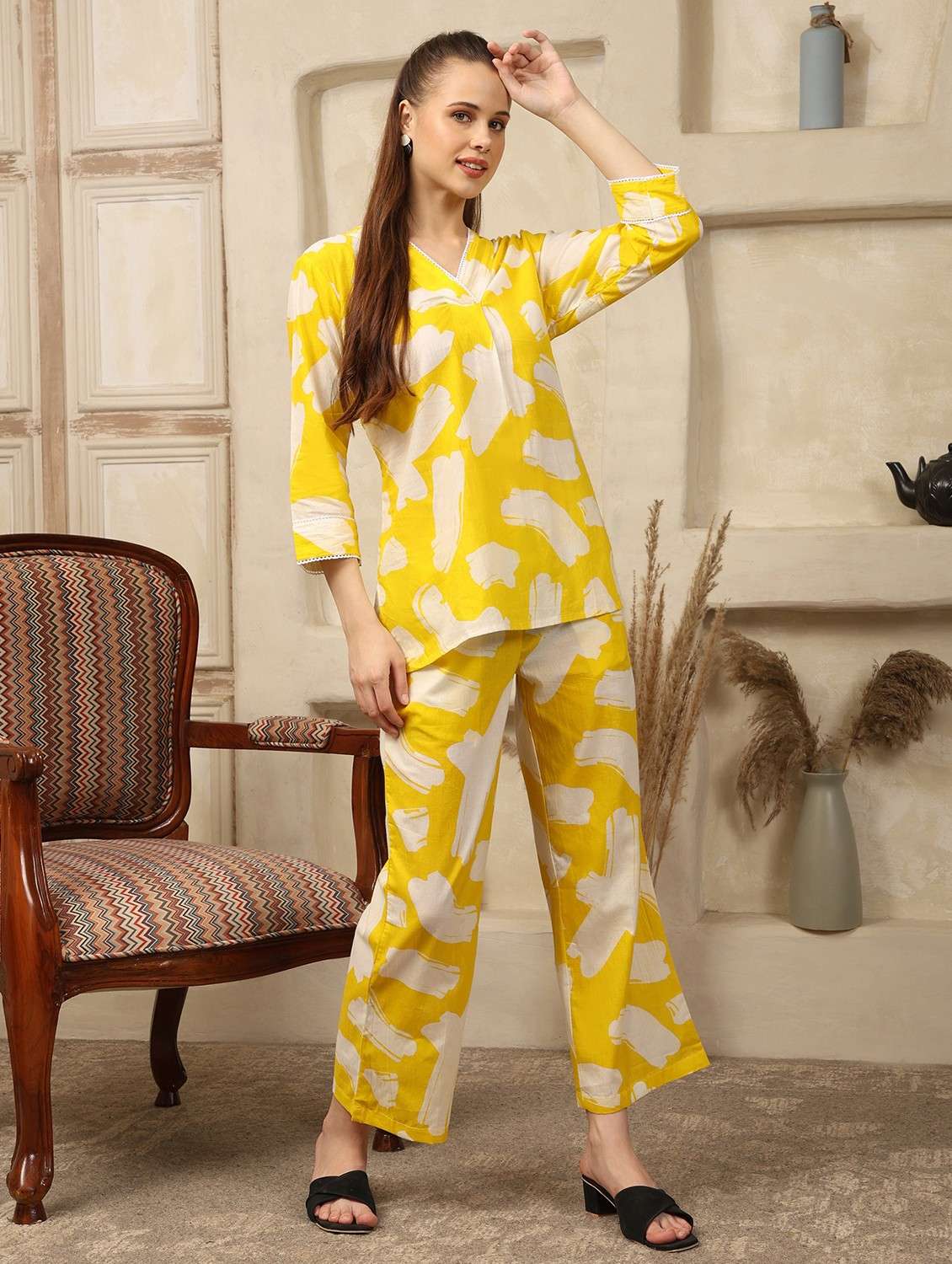 women printed three quarter sleeve ethnic co-ord set - 21998222 - Standard Image - 1