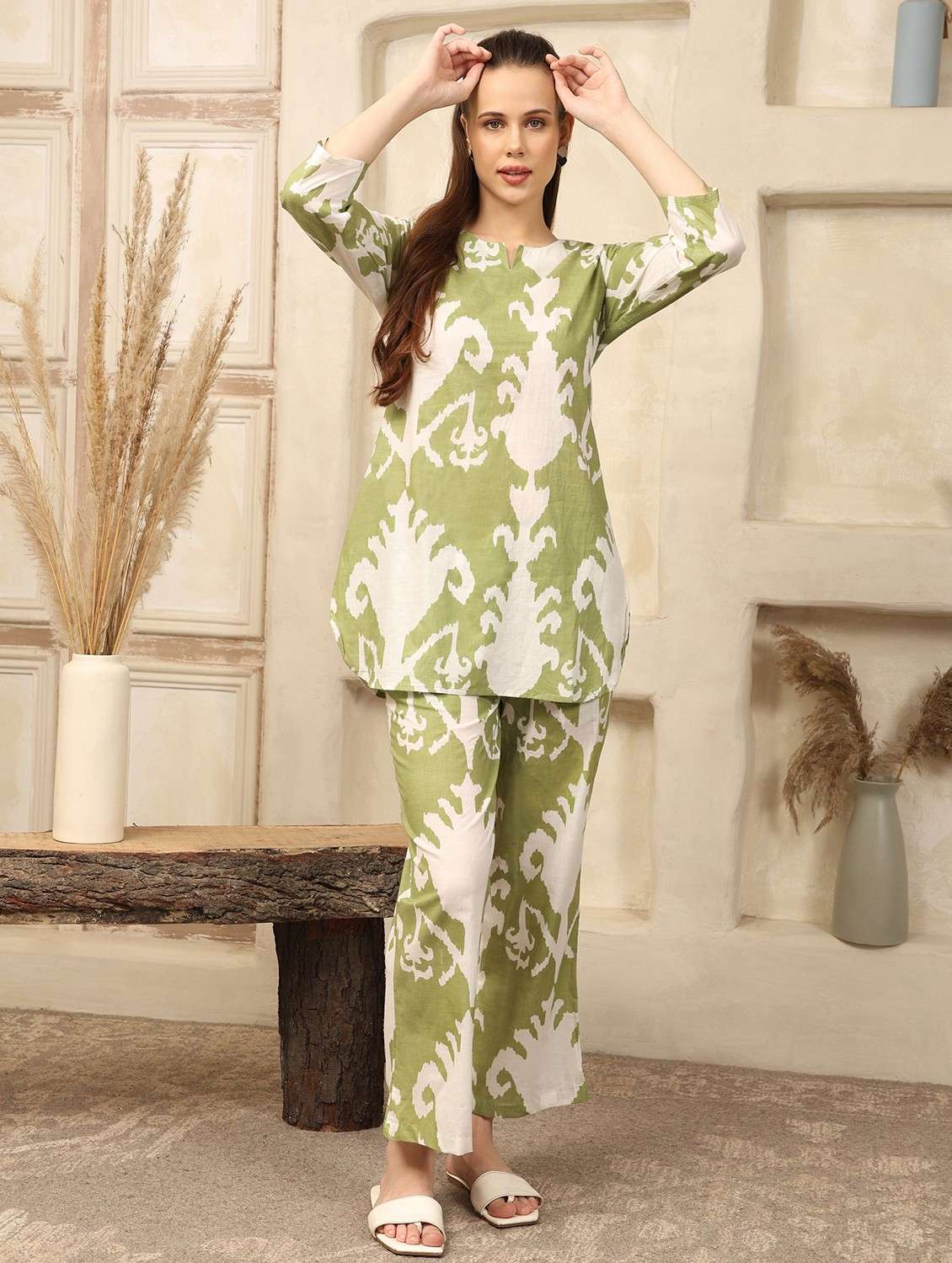 women printed three quarter sleeve ethnic co-ord set - 21998227 - Standard Image - 4