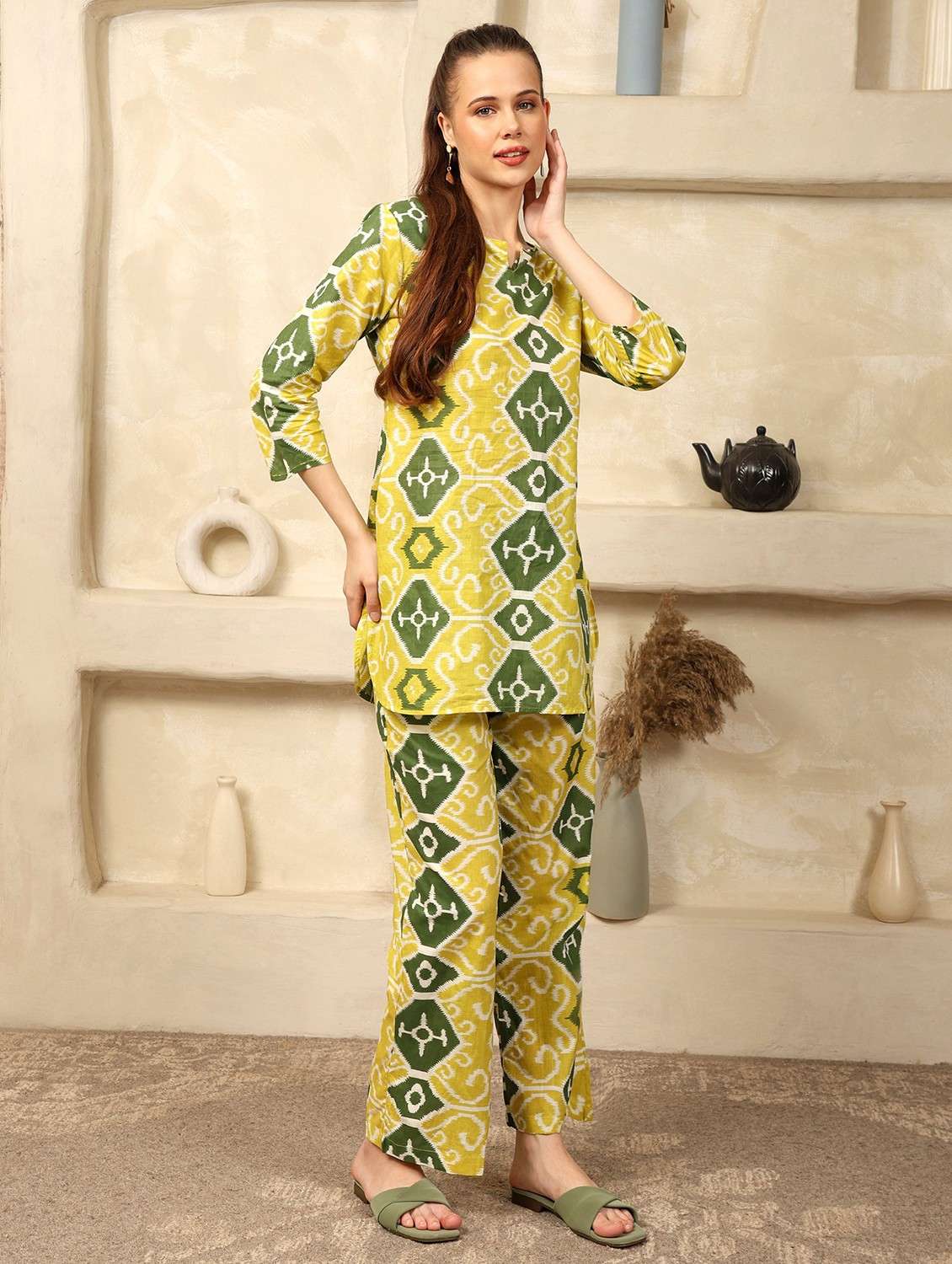 women ikat printed three quarter sleeve ethnic co-ord set - 21998239 - Standard Image - 4