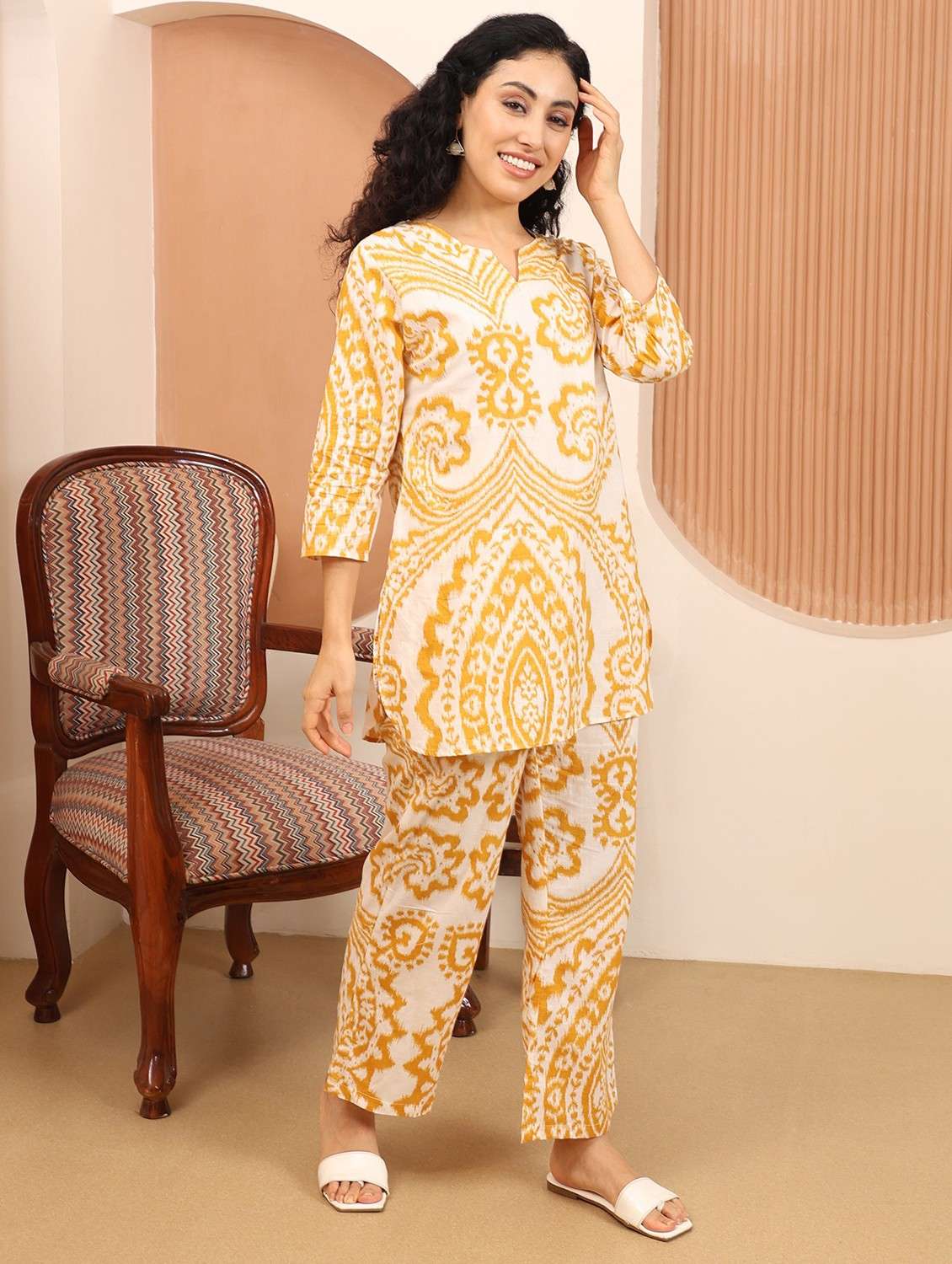 women printed three quarter sleeve ethnic co-ord set - 21998253 - Standard Image - 1