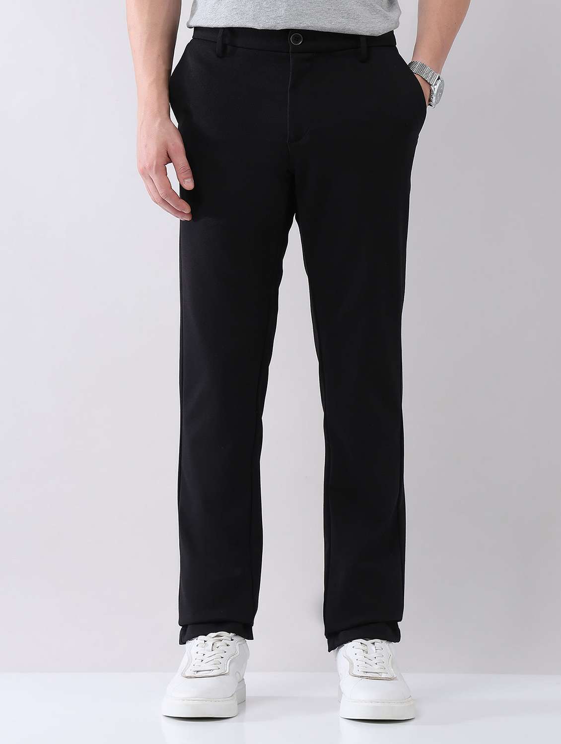 men solid mid rise straight fit chinos
