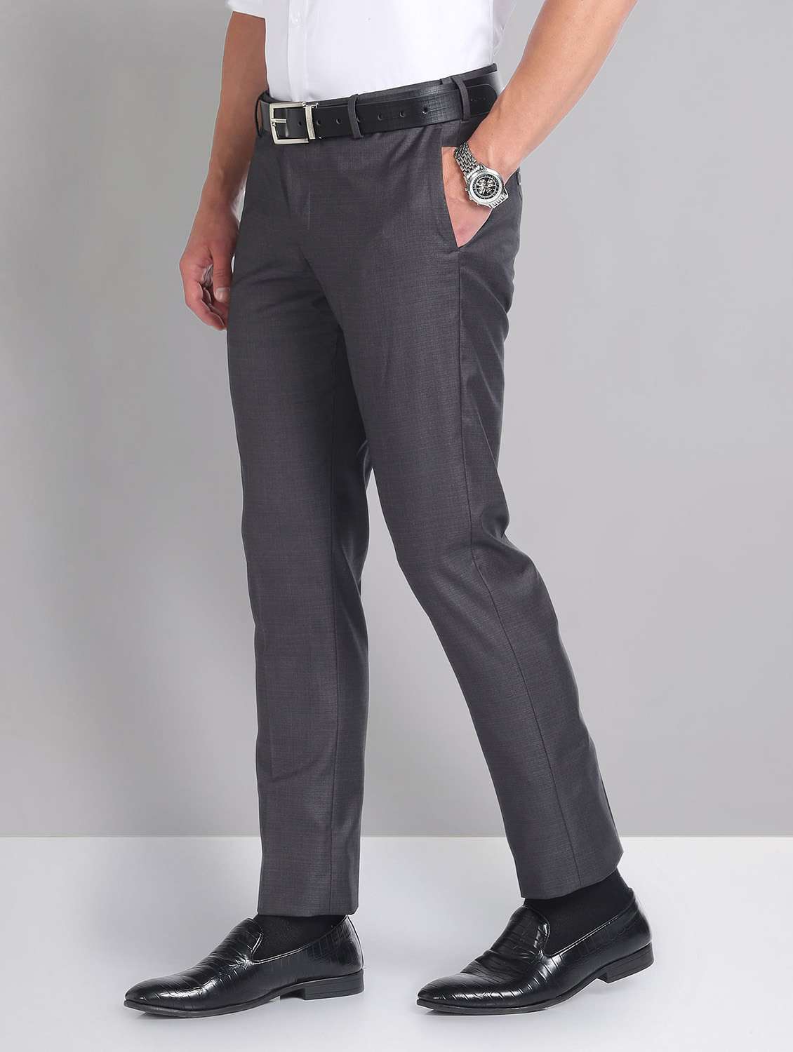 men solid mid rise slim fit formal trouser
