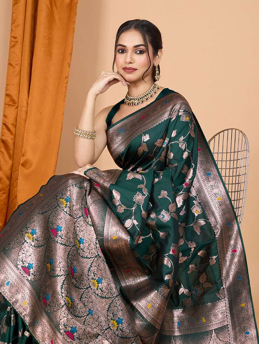 women self design banarasi saree with blouse - 21998527 - Standard Image - 1