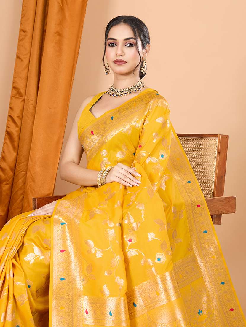 women self design banarasi saree with blouse - 21998536 -  Standard Image - 1