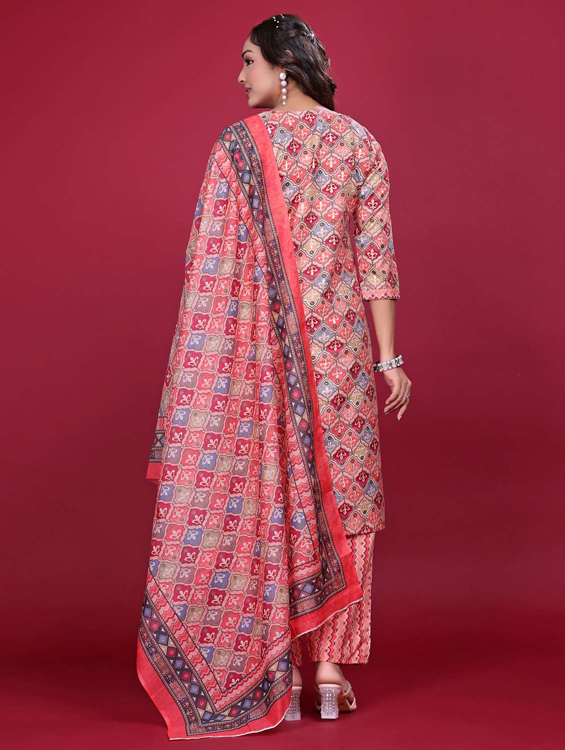 women printed three quarter sleeve kurta pant with dupatta set - 21998642 - Standard Image - 4