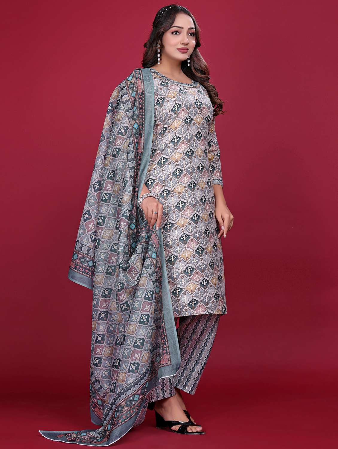 women printed three quarter sleeve kurta pant with dupatta set - 21998643 - Standard Image - 1