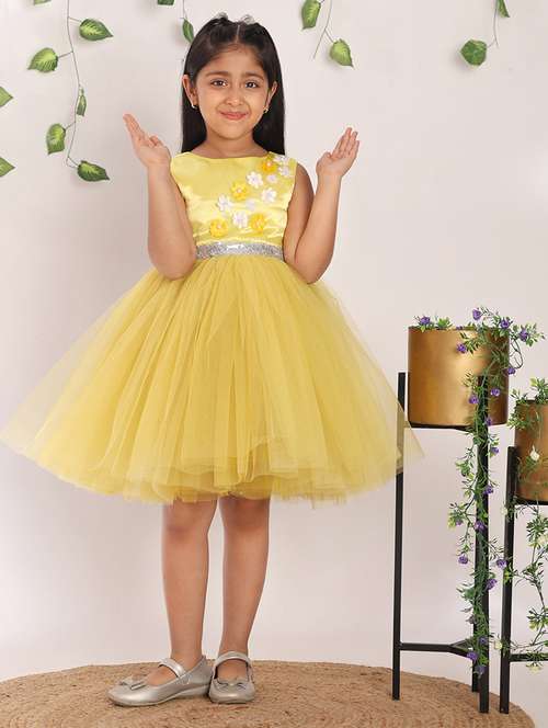 girls self designed round neck sleeveless frock