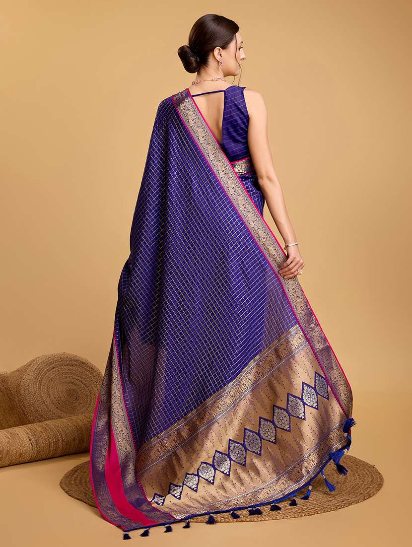 women checkered bordered saree with blouse - 21998801 -  Standard Image - 1