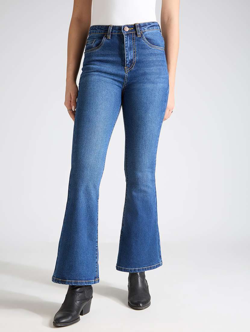 womem solid high rise bootcut jean